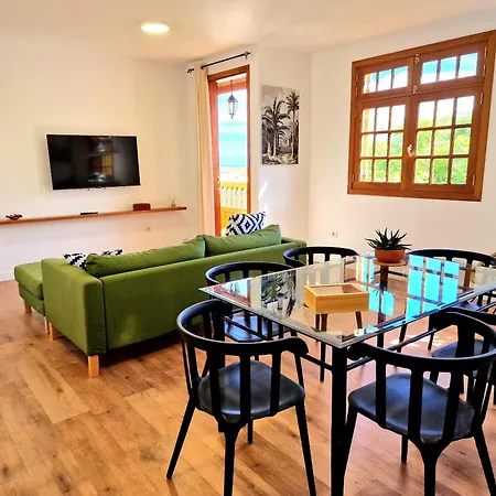 Icod Centre Jacaranda Cozy By Hrtenerife Net * Icod De Los Vinos