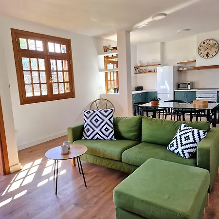 Icod Centre Jacaranda Cozy By Hrtenerife Net Icod De Los Vinos